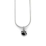 Art.-Nr. DUR-K2388 Feine Haferkornkette, rhodiniert mit einem Lavasand gefülltem Hundepfotenanhänger, aus poliertem und rhodiniertem 925er Sterling-Silber, ca. 42 cm lang, 53,90€