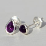 Art.-Nr. Ca-ES1628Z Silberohrstecker mit Chalcedon | Fine Drops 7 x 4 mm cab. Amethyst, 36,50€