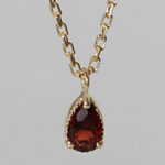 Art.-Nr. Ca- CS1630D "Silbercollier vergoldet mit Granat | Teardrop sparkle" 3 x 5 mm Granat; inkl. 40+5 cm Kette, 62,00€