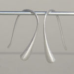 Art.-Nr. Ca- E1674A "Silberohrhänger "Soul"" Maße: 22x4 mm, 34,90€