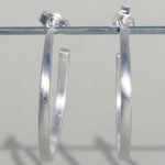 Art.-Nr. Ca- E1687P "Silberohrstecker" Maße: 30x2 mm, 67,00€