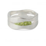 Art.-Nr. Ca-RS1772P Silberring "Spalte" mit Peridot, Maße Ringschiene , 109,00€